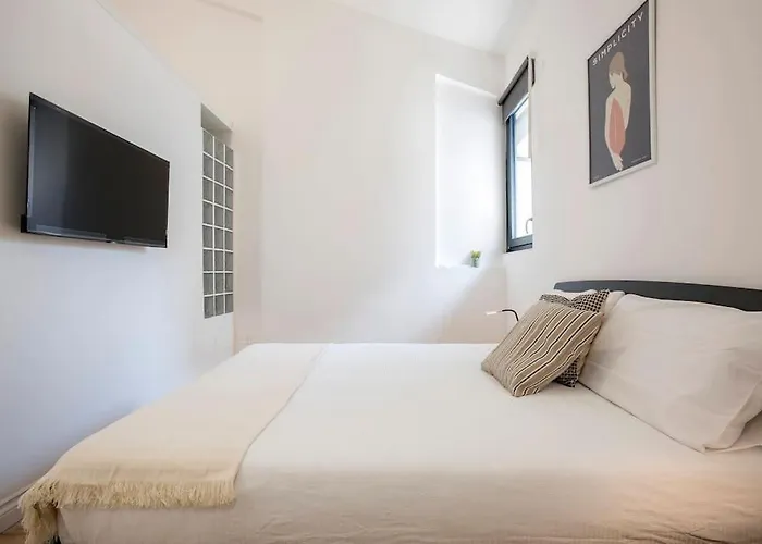 Appartement Urban Oasis Near Termini With Patio, Int1b Rome