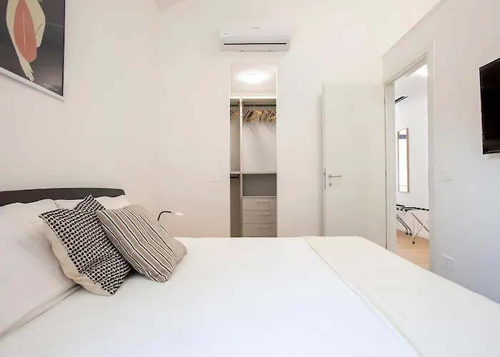 Appartement Urban Oasis Near Termini With Patio, Int1b *